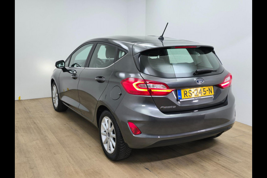 Ford Fiesta Occasion 1.0 EcoBoost Titanium met cruisecontrol en carplay radio | Tweedehands Ford Fiesta antracietgrijs | Navi | 6V