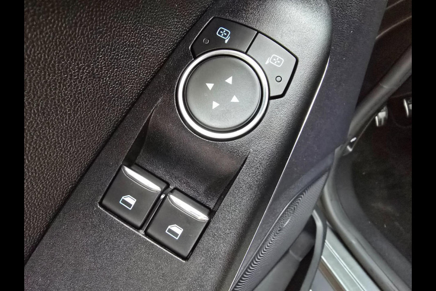 Ford Fiesta Occasion 1.0 EcoBoost Titanium met cruisecontrol en carplay radio | Tweedehands Ford Fiesta antracietgrijs | Navi | 6V