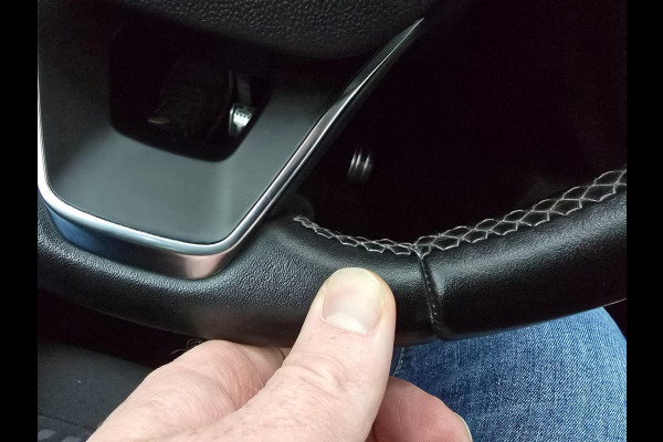 Ford Fiesta Occasion 1.0 EcoBoost Titanium met cruisecontrol en carplay radio | Tweedehands Ford Fiesta antracietgrijs | Navi | 6V
