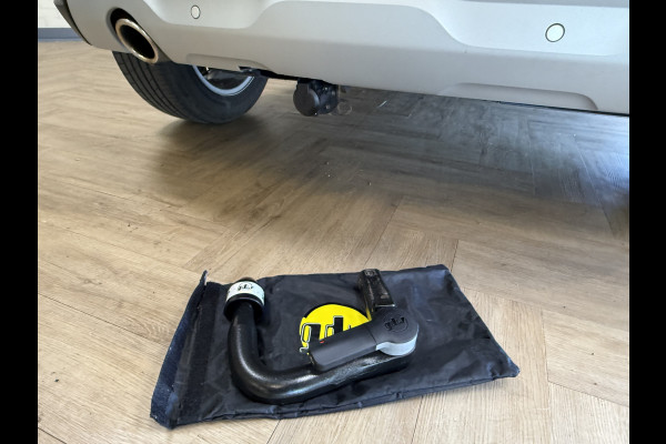 Renault Captur 1.3 TCe 130 Intens | Groot Navi | 360 Camera | 17" | PDC V+A | Trekhaak | 100% Onderhouden!