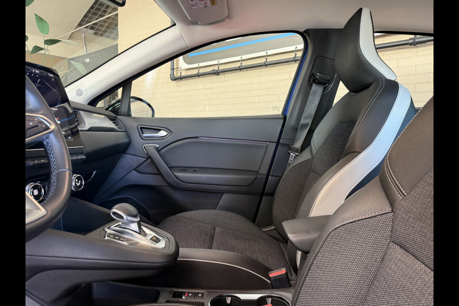 Renault Captur 1.3 TCe 130 Intens | Groot Navi | 360 Camera | 17" | PDC V+A | Trekhaak | 100% Onderhouden!
