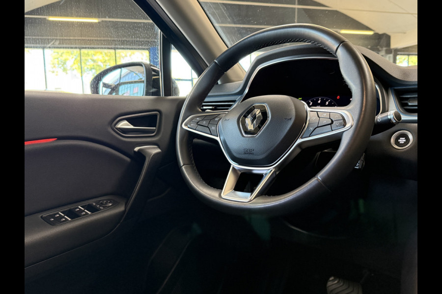 Renault Captur 1.3 TCe 130 Intens | Groot Navi | 360 Camera | 17" | PDC V+A | Trekhaak | 100% Onderhouden!