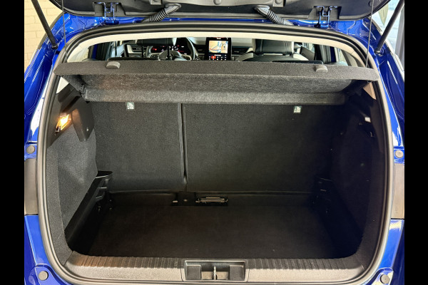 Renault Captur 1.3 TCe 130 Intens | Groot Navi | 360 Camera | 17" | PDC V+A | Trekhaak | 100% Onderhouden!