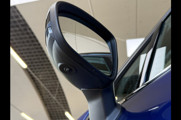 Renault Captur 1.3 TCe 130 Intens | Groot Navi | 360 Camera | 17" | PDC V+A | Trekhaak | 100% Onderhouden!