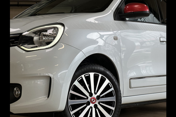 Renault Twingo 0.9 TCe 92pk | Le coq Sportif | Navi R-Link | Clima | 16" | Camera | Led | Carplay | 100 % Dealer onderhouden!