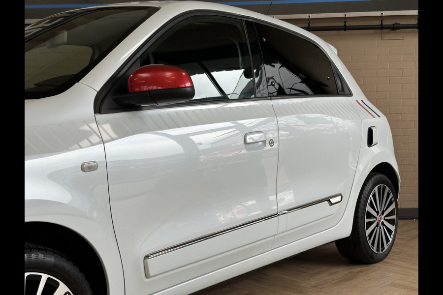 Renault Twingo 0.9 TCe 92pk | Le coq Sportif | Navi R-Link | Clima | 16" | Camera | Led | Carplay | 100 % Dealer onderhouden!
