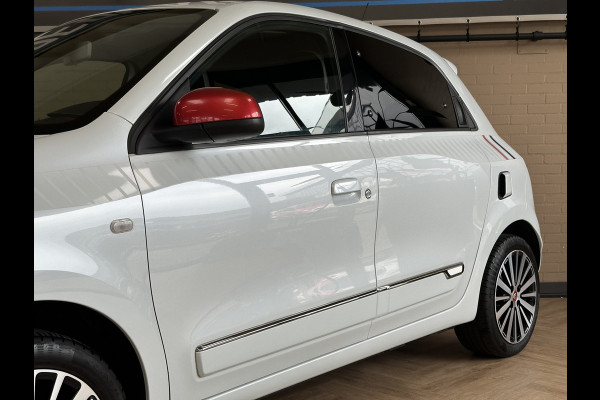 Renault Twingo 0.9 TCe 92pk | Le coq Sportif | Navi R-Link | Clima | 16" | Camera | Led | Carplay | 100 % Dealer onderhouden!