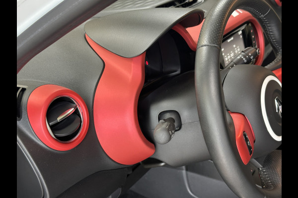 Renault Twingo 0.9 TCe 92pk | Le coq Sportif | Navi R-Link | Clima | 16" | Camera | Led | Carplay | 100 % Dealer onderhouden!