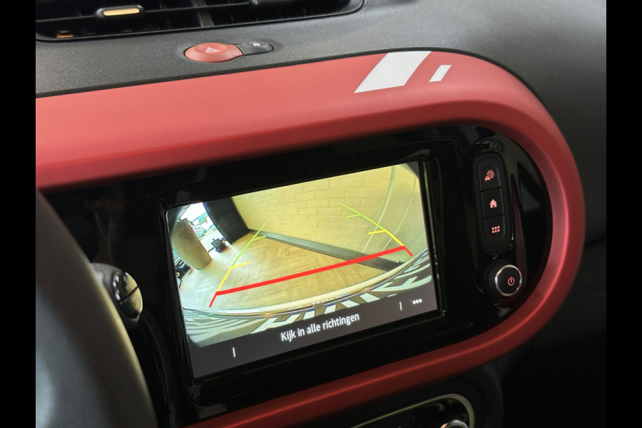 Renault Twingo 0.9 TCe 92pk | Le coq Sportif | Navi R-Link | Clima | 16" | Camera | Led | Carplay | 100 % Dealer onderhouden!