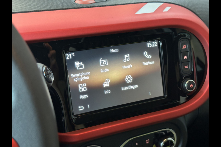 Renault Twingo 0.9 TCe 92pk | Le coq Sportif | Navi R-Link | Clima | 16" | Camera | Led | Carplay | 100 % Dealer onderhouden!