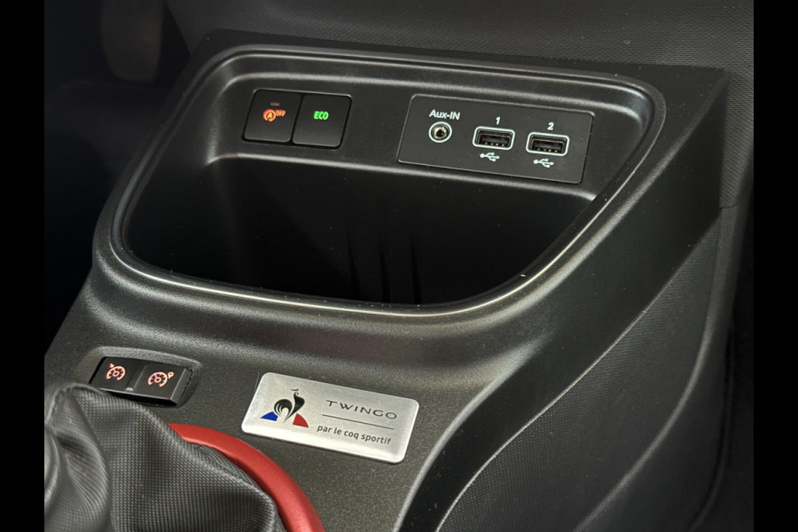 Renault Twingo 0.9 TCe 92pk | Le coq Sportif | Navi R-Link | Clima | 16" | Camera | Led | Carplay | 100 % Dealer onderhouden!