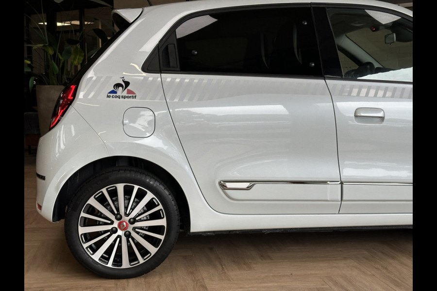 Renault Twingo 0.9 TCe 92pk | Le coq Sportif | Navi R-Link | Clima | 16" | Camera | Led | Carplay | 100 % Dealer onderhouden!