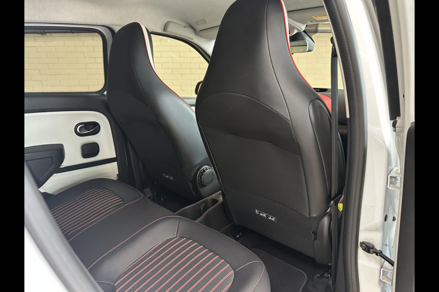 Renault Twingo 0.9 TCe 92pk | Le coq Sportif | Navi R-Link | Clima | 16" | Camera | Led | Carplay | 100 % Dealer onderhouden!