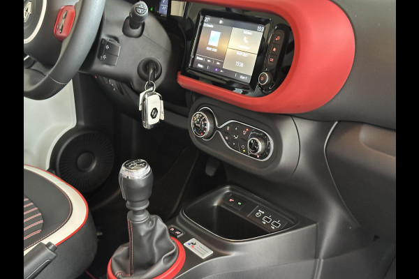 Renault Twingo 0.9 TCe 92pk | Le coq Sportif | Navi R-Link | Clima | 16" | Camera | Led | Carplay | 100 % Dealer onderhouden!