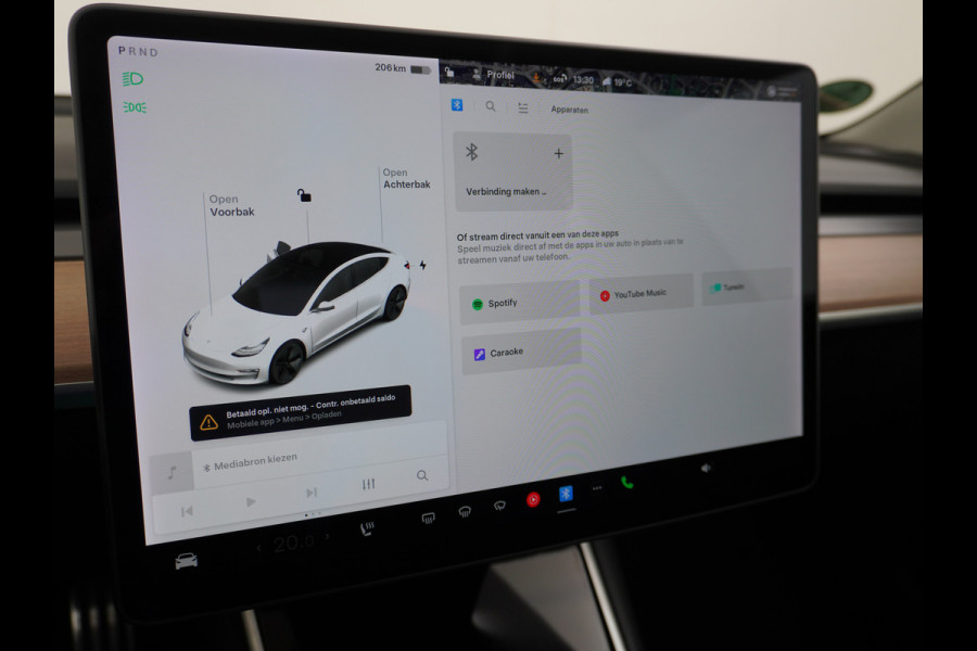 Tesla Model 3 RWD SR+ 60kWh 325PK Lmv  AutoPilot Leder PanoDak Adaptive-Cruise Lmv Camera's Elektr.-Stuur+Stoelen+Spiegels+Geheugen+Easy-Entry Navi LED Comfortstoelen ACC DAB Voorverwarmen interieur via App Keyless via Telefoonsleutel One-Pedal-Drive Origineel Nederlandse auto tot 11kw laden thuis! 1.584kg licht!