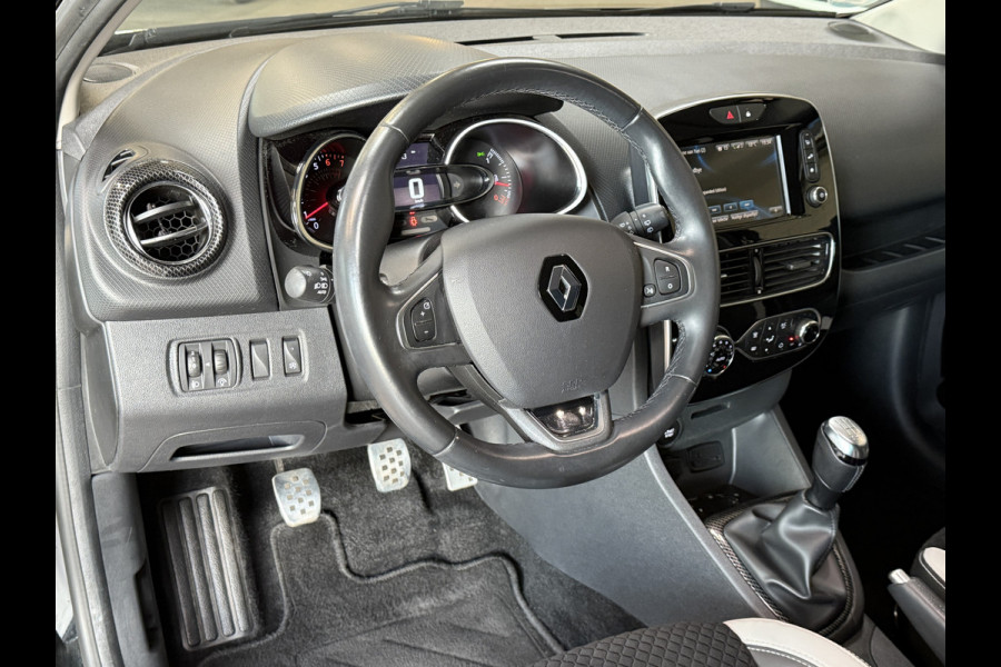 Renault Clio 0.9 TCe 90pk | Bose | R-Link Navi | 17 inch | Stoelverwarming | LED | Camera | 100% Dealer onderhouden! Renault Clio 0.9 TCe 90pk | Bose | R-Link Navi | 17 inch | Stoelverwarming | LED | Camera | 100% Dealer onderhouden!