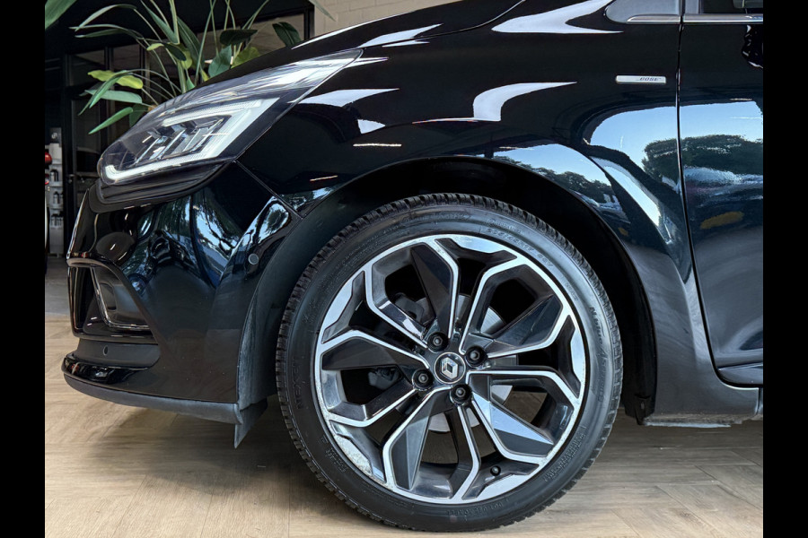 Renault Clio 0.9 TCe 90pk | Bose | R-Link Navi | 17 inch | Stoelverwarming | LED | Camera | 100% Dealer onderhouden! Renault Clio 0.9 TCe 90pk | Bose | R-Link Navi | 17 inch | Stoelverwarming | LED | Camera | 100% Dealer onderhouden!