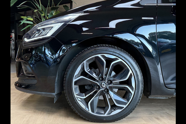 Renault Clio 0.9 TCe 90pk | Bose | R-Link Navi | 17 inch | Stoelverwarming | LED | Camera | 100% Dealer onderhouden! Renault Clio 0.9 TCe 90pk | Bose | R-Link Navi | 17 inch | Stoelverwarming | LED | Camera | 100% Dealer onderhouden!