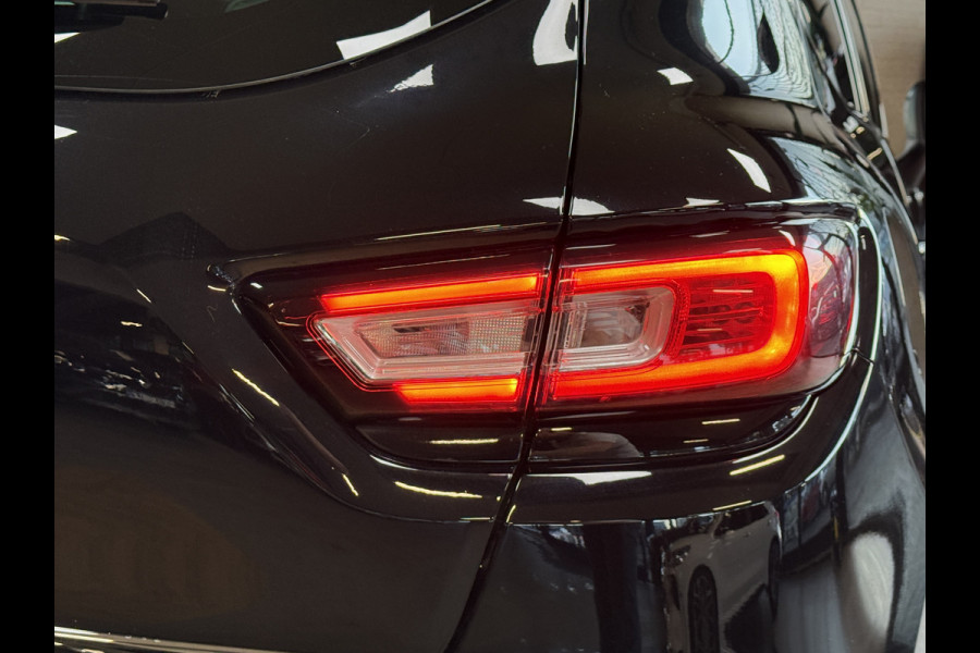 Renault Clio 0.9 TCe 90pk | Bose | R-Link Navi | 17 inch | Stoelverwarming | LED | Camera | 100% Dealer onderhouden! Renault Clio 0.9 TCe 90pk | Bose | R-Link Navi | 17 inch | Stoelverwarming | LED | Camera | 100% Dealer onderhouden!