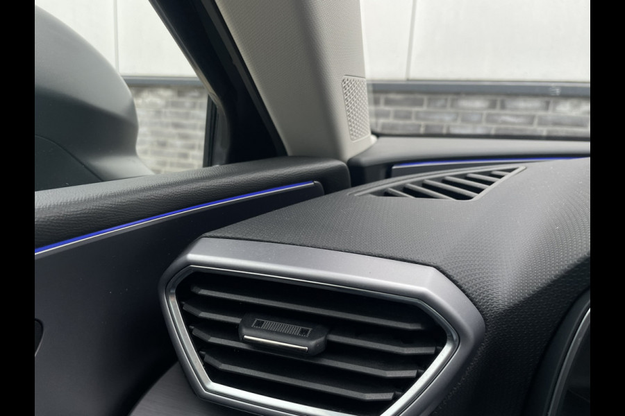 Seat Leon Sportstourer 1.4 TSI eHybrid PHEV FR Business Intense | Elek. Trekhaak | LED | Carplay | Camera | Sfeerverlichting | Virtual Cockpit