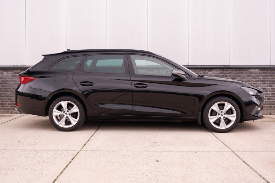 Seat Leon Sportstourer 1.4 TSI eHybrid PHEV FR Business Intense | Elek. Trekhaak | LED | Carplay | Camera | Sfeerverlichting | Virtual Cockpit
