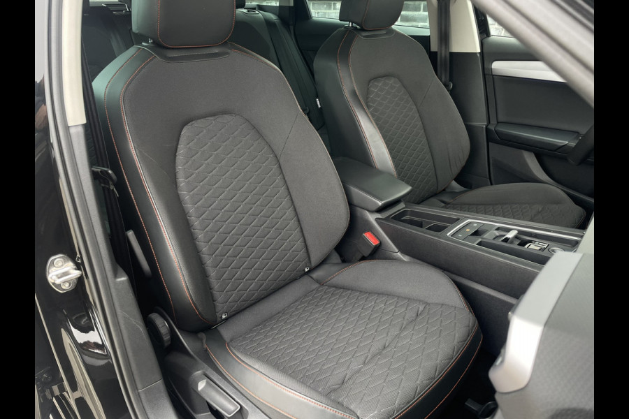 Seat Leon Sportstourer 1.4 TSI eHybrid PHEV FR Business Intense | Elek. Trekhaak | LED | Carplay | Camera | Sfeerverlichting | Virtual Cockpit