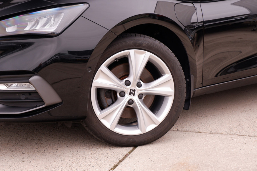 Seat Leon Sportstourer 1.4 TSI eHybrid PHEV FR Business Intense | Elek. Trekhaak | LED | Carplay | Camera | Sfeerverlichting | Virtual Cockpit