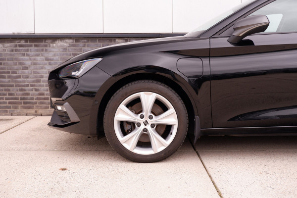 Seat Leon Sportstourer 1.4 TSI eHybrid PHEV FR Business Intense | Elek. Trekhaak | LED | Carplay | Camera | Sfeerverlichting | Virtual Cockpit
