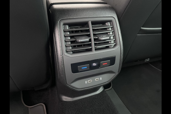 Seat Leon Sportstourer 1.4 TSI eHybrid PHEV FR Business Intense | Elek. Trekhaak | LED | Carplay | Camera | Sfeerverlichting | Virtual Cockpit