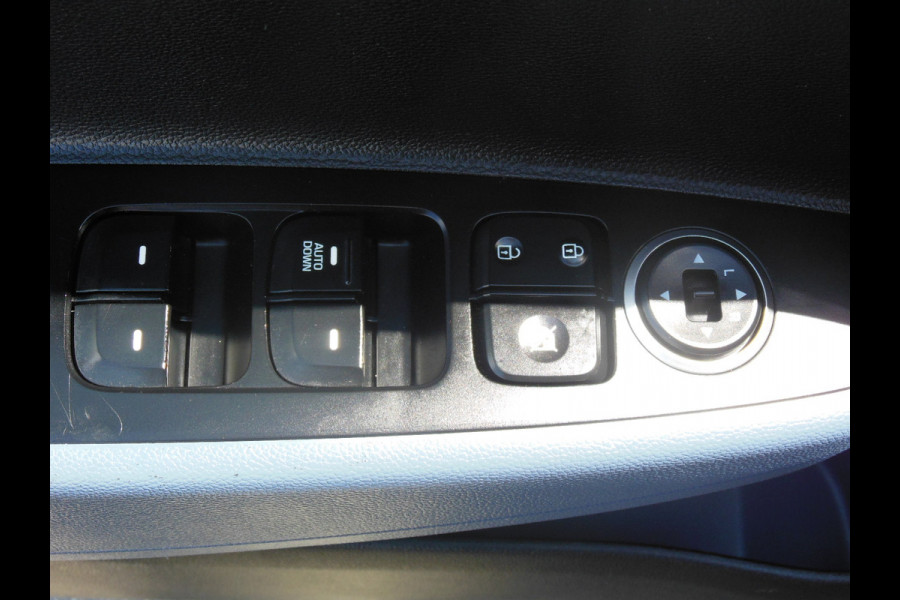 Hyundai i10 1.0i i-Motion Comfort Staat in Hoogeveen