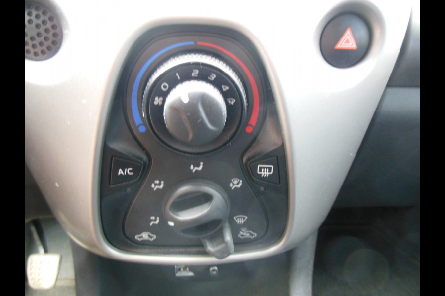 Peugeot 108 1.0 e-VTi Active Staat in De Krim
