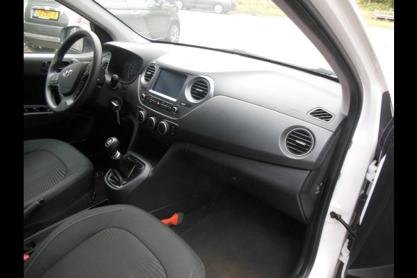 Hyundai i10 1.0i Comfort Staat in De Krim
