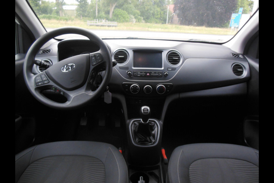 Hyundai i10 1.0i Comfort Staat in De Krim