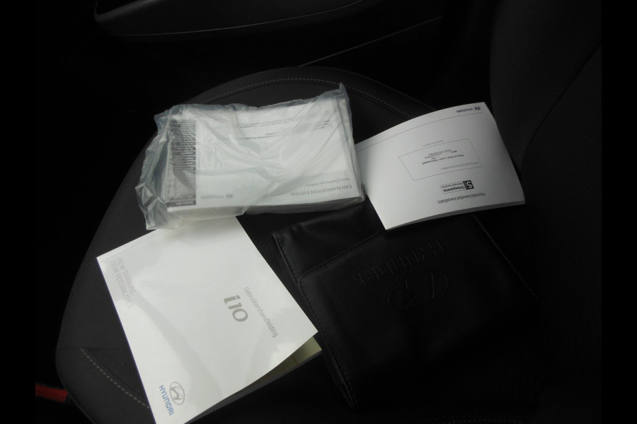 Hyundai i10 1.0i Comfort Staat in De Krim