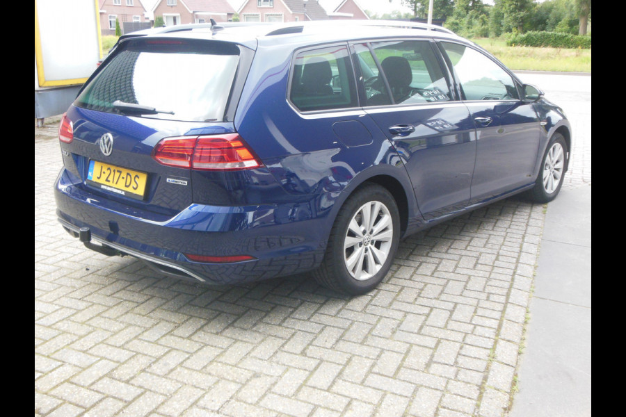 Volkswagen GOLF Variant 1.5 TSI Comfortline Business Staat in De Krim