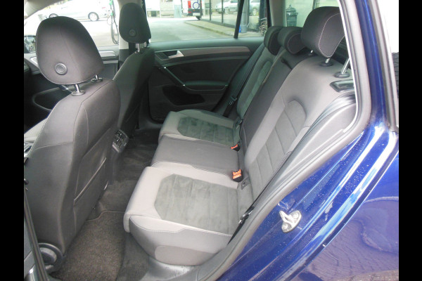 Volkswagen GOLF Variant 1.5 TSI Comfortline Business Staat in De Krim