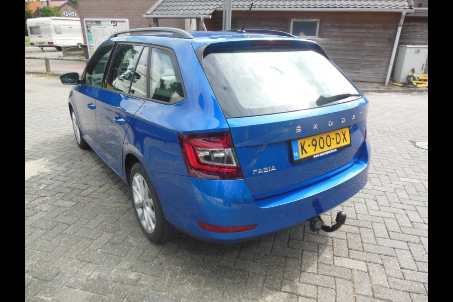 Škoda Fabia Combi 1.0 TSI Business Edition Staat in De Krim