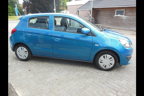 Mitsubishi Space Star 1.0 Cool+ Staat in De Krim