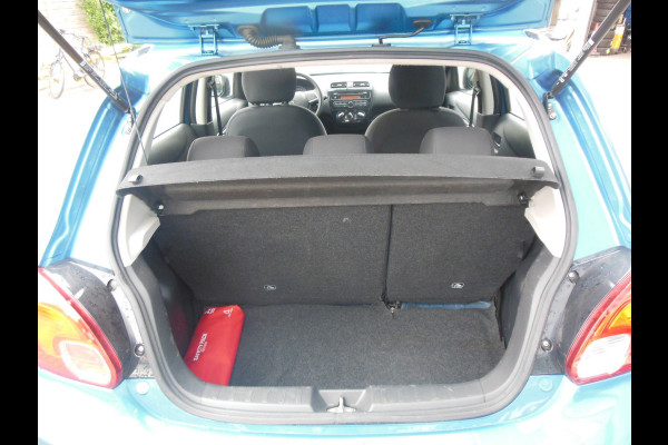 Mitsubishi Space Star 1.0 Cool+ Staat in De Krim