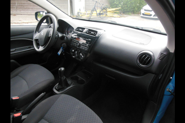 Mitsubishi Space Star 1.0 Cool+ Staat in De Krim
