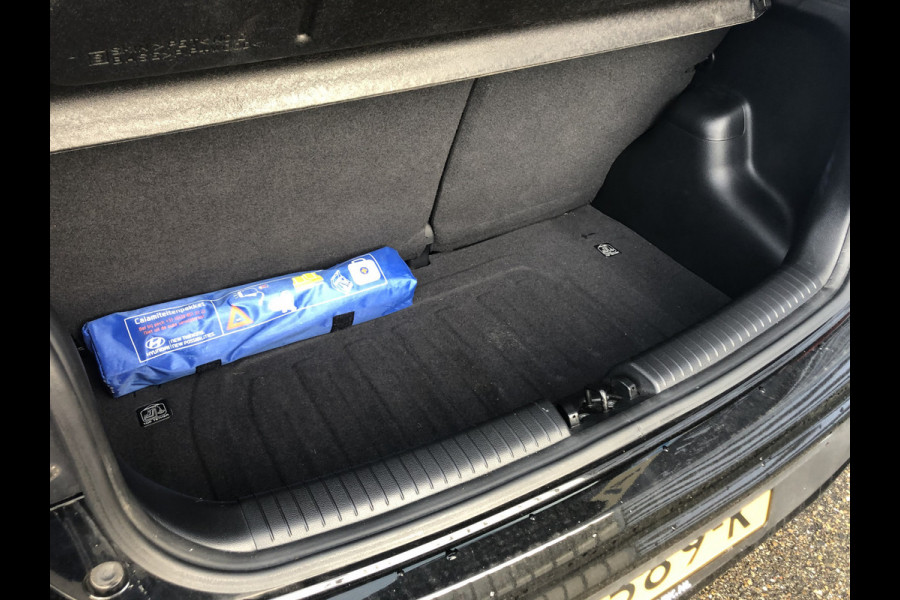 Hyundai i10 1.0i i-Motion | Airco | Elektrische ramen voor | Radio/USB/AUX | 5drs. |  Staat in Hoogeveen