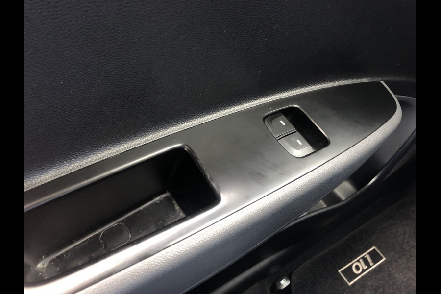 Hyundai i10 1.0i i-Motion | Airco | Elektrische ramen voor | Radio/USB/AUX | 5drs. |  Staat in Hoogeveen