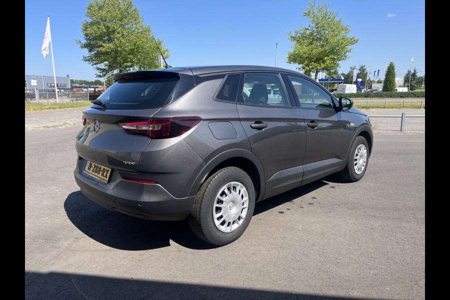 Opel Grandland X 1.2 Turbo Ultimate Parkeersensoren achter I Airco Staat in Hoogeveen