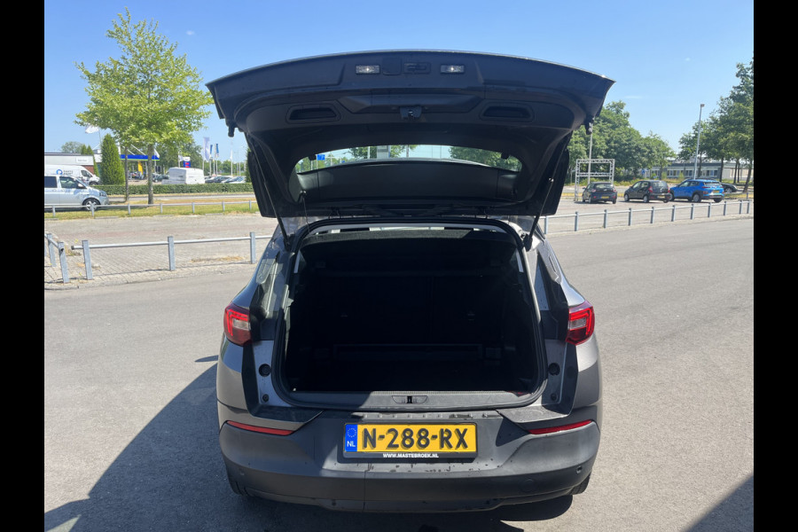 Opel Grandland X 1.2 Turbo Ultimate Parkeersensoren achter I Airco Staat in Hoogeveen