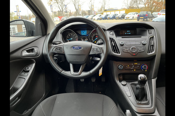 Ford Focus 1.0 Trend | Parkeercamera | Airco | Elektrische Ramen | Staat in Hardenberg