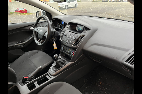 Ford Focus 1.0 Trend | Parkeercamera | Airco | Elektrische Ramen | Staat in Hardenberg