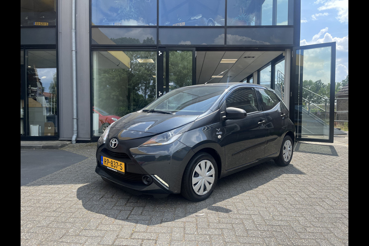 Toyota Aygo 1.0 VVT-i x-fun Staat in De Krim