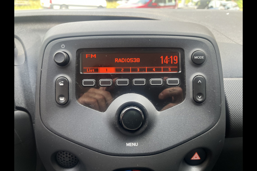Toyota Aygo 1.0 VVT-i x-fun Staat in De Krim