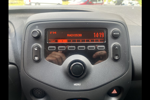 Toyota Aygo 1.0 VVT-i x-fun Staat in De Krim