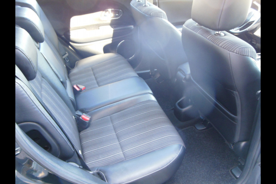 Honda HR-V 1.5 i-VTEC Executive Automaat Staat in Hoogeveen